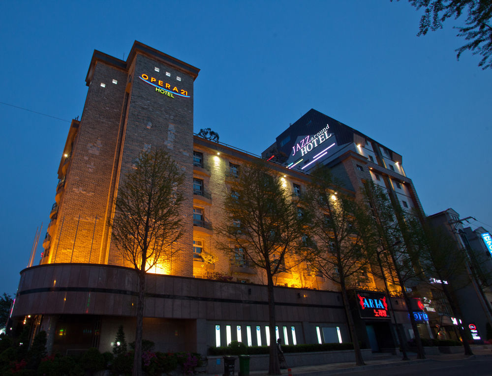 Opera 21 Hotel جيونجو المظهر الخارجي الصورة