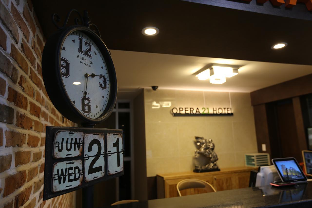 Opera 21 Hotel جيونجو المظهر الخارجي الصورة