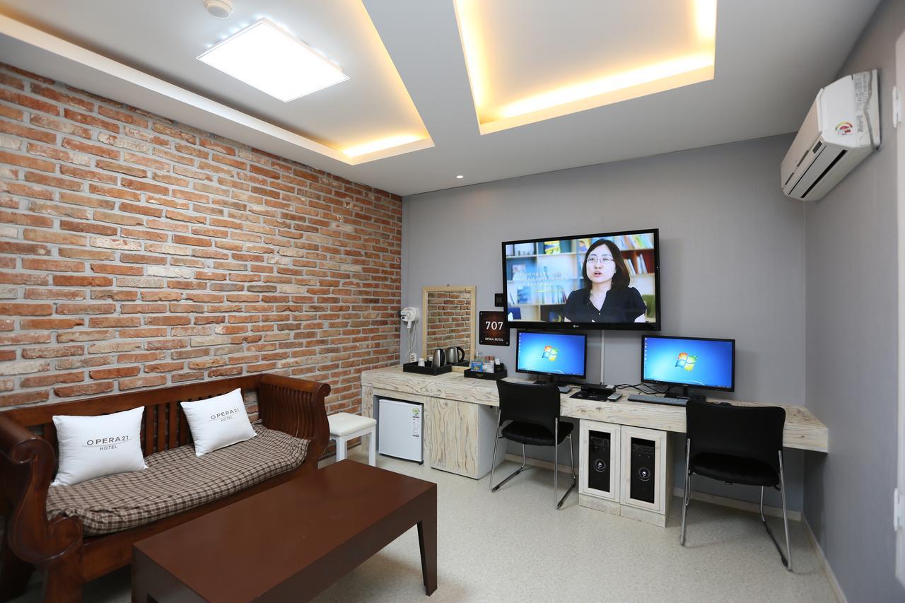 Opera 21 Hotel جيونجو المظهر الخارجي الصورة